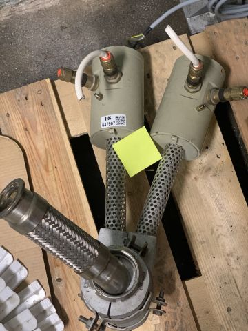 827693-1 Everything on the pallet