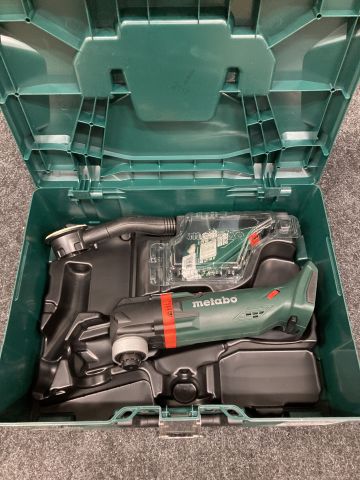 857220-4 Multitool Metabo MT 18 LTX (Naked)