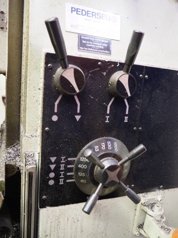 857444-7 Pedersen VPU-900 Milling Machine