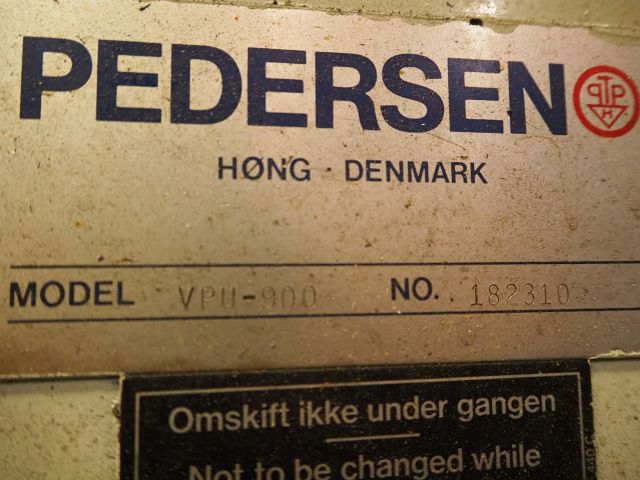 857444-8 Pedersen VPU-900 Milling Machine