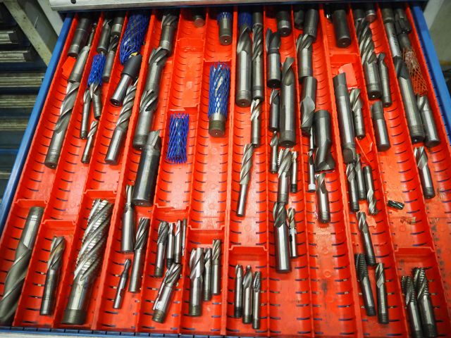 857444-13 Pedersen VPU-900 Milling Machine