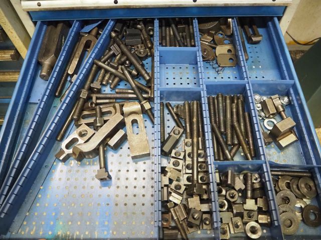 857444-15 Pedersen VPU-900 Milling Machine