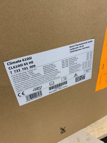 857826-9 Luftvärmepump Bosch Climate 6100i Set 65 HE