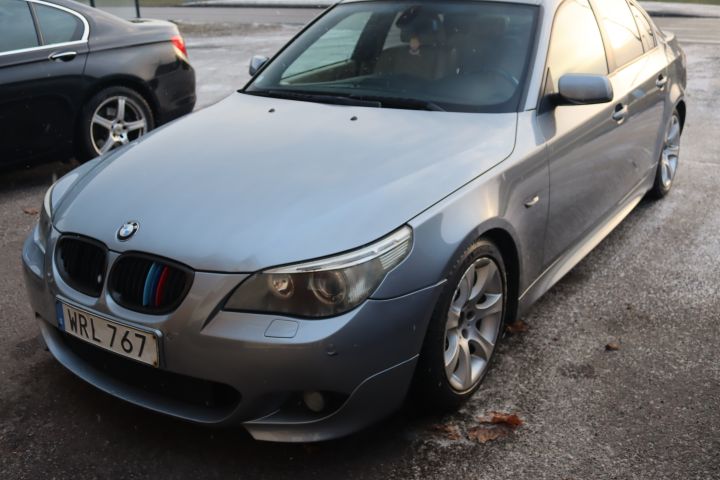 857857-2 BMW 530i Sedan Automatisk, 258hk, 2005