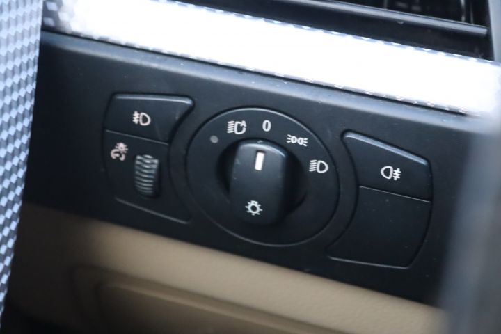 857857-23 BMW 530i Sedan Automatisk, 258hk, 2005