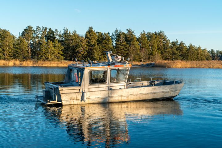 857861-54 Work boat Eldorado SFB 7223 - 1981