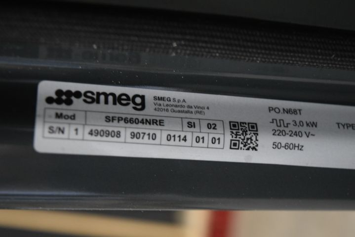 683376-6 Convection oven from SMEG SFP6604NRE