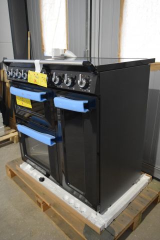 683381-4 Stove from SMEG TR93IBL