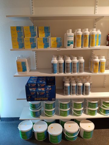 804400-1 Pool accessories, Salts, Detergents etc.