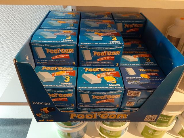 804400-17 Pool accessories, Salts, Detergents etc.