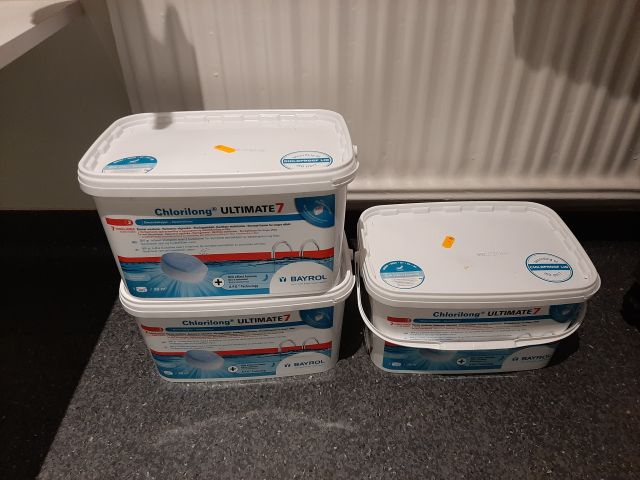 804400-31 Pool accessories, Salts, Detergents etc.