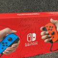 857916-2 Nintendo Switch Neon Red / Neon Blue 2019 (Note)