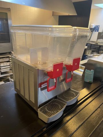 839189-1 Slush machine Ugolini Arctic Deluxe 12 / 2A.