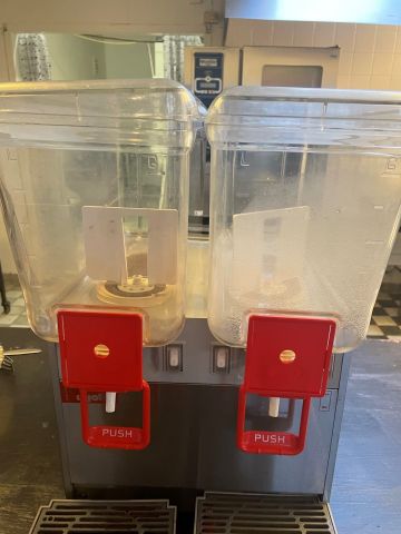 839189-6 Slush machine Ugolini Arctic Deluxe 12 / 2A.