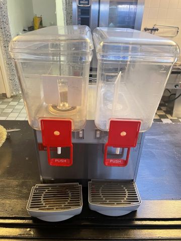 839189-7 Slush machine Ugolini Arctic Deluxe 12 / 2A.