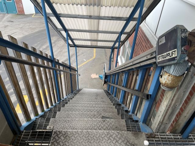 839189-13 Slush machine Ugolini Arctic Deluxe 12 / 2A.