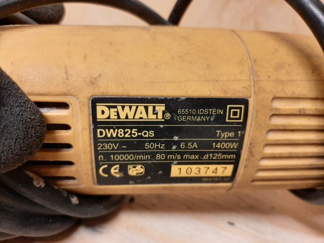 804477-3 Collection with electric machines, circular saws, angle cutters etc. - DeWalt & Black & Decker