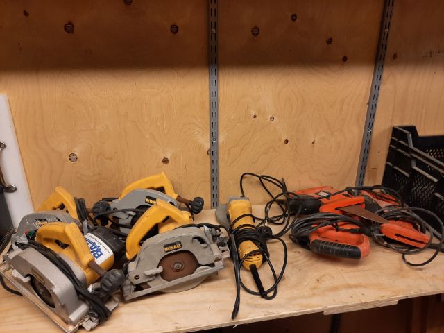804477-1 Collection with electric machines, circular saws, angle cutters etc. - DeWalt & Black & Decker