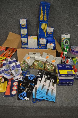 779438-3 Office supplies rubber bands, glue, scissors, CDs and more