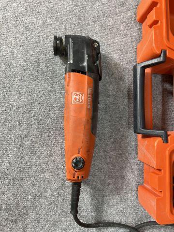 806029-3 Collection of tools - Angle grinder, drill screwdriver and pipe tool