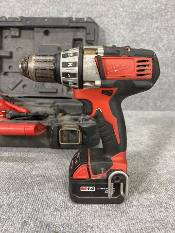 806029-12 Collection of tools - Angle grinder, drill screwdriver and pipe tool