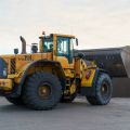 858324-4 Wheel loader Volvo L220F - 2008