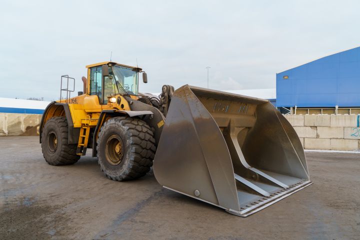 858324-1 Wheel loader Volvo L220F - 2008