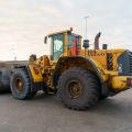 858324-14 Wheel loader Volvo L220F - 2008