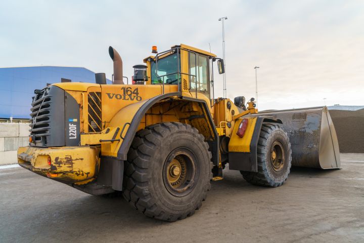 858324-18 Wheel loader Volvo L220F - 2008