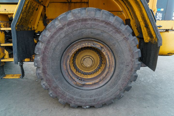 858324-36 Wheel loader Volvo L220F - 2008