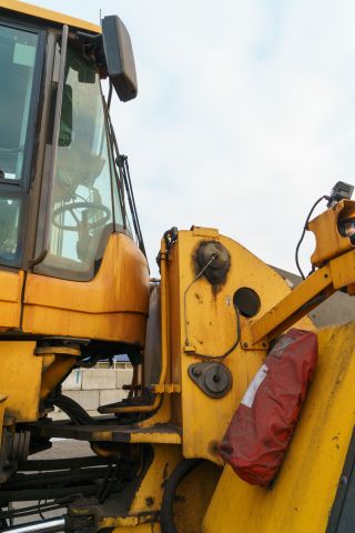 858324-45 Wheel loader Volvo L220F - 2008