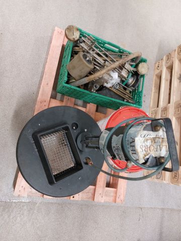 852774-17 Label machine Krones Universella. (wet glue machine).