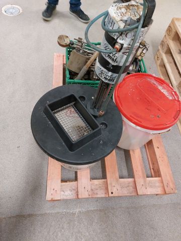 852774-18 Label machine Krones Universella. (wet glue machine).