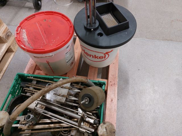 852774-21 Label machine Krones Universella. (wet glue machine).