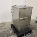 857761-2 Ice machine Masterfrost C600. Ice cube machine approx. 45 kg / day