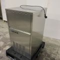 857761-3 Ice machine Masterfrost C600. Ice cube machine approx. 45 kg / day