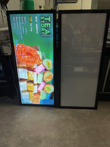 858412-2 2 st menytavlor med belysning, ca 120x50cm