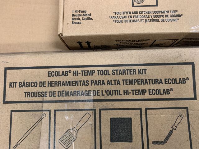 809847-4 Cleaning equipment: Aluminum stand for mop, air freshener, detergent