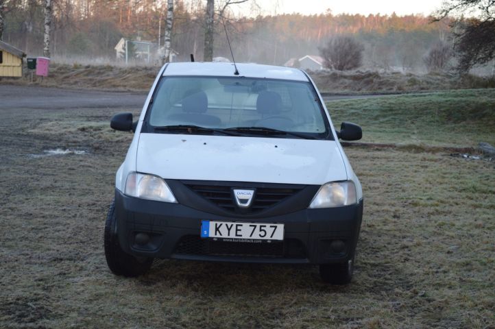 779465-8 Dacia Logan Pick-Up 1.6 Manual 87hp -2010
