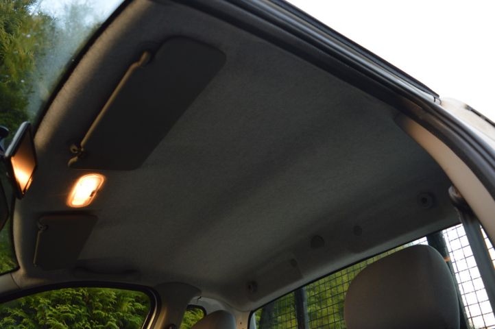 779465-34 Dacia Logan Pick-Up 1.6 Manual 87hp -2010