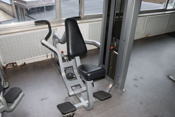 787870-1 Star Trac Impact Vertical Row