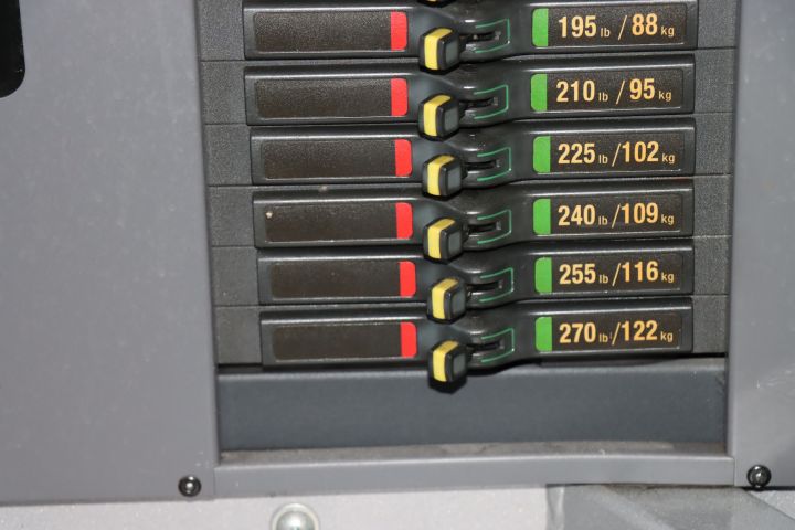 787870-5 Star Trac Impact Vertical Row