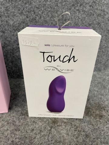 763919-9 Air pressure vibrator with accessories Womanizer Premium