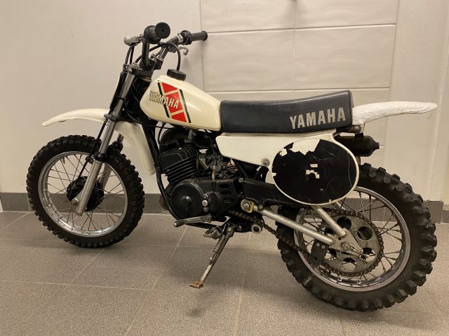 825946-2 Yamaha YZ50G -1980