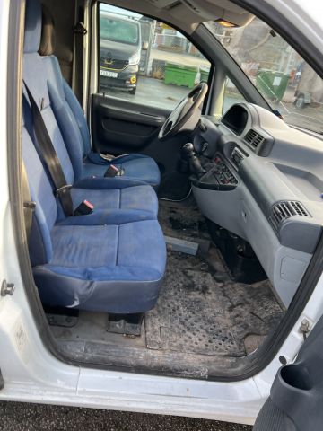 806113-28 Citroen Jumpy SK HDI 110, WOO730 -04