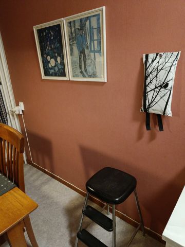 754208-10 Furniture and movables from 2 room apartment