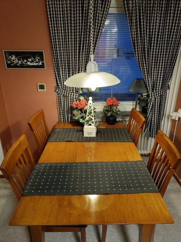 754208-11 Furniture and movables from 2 room apartment
