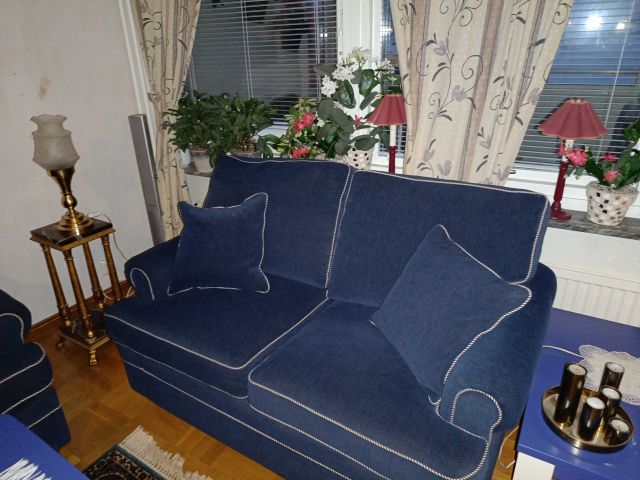 754208-24 Furniture and movables from 2 room apartment