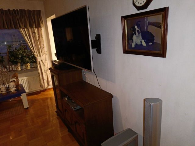 754208-64 Furniture and movables from 2 room apartment