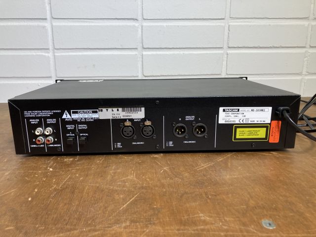 860460-2 Tascam MD-301 MK II Minidisc Recorder